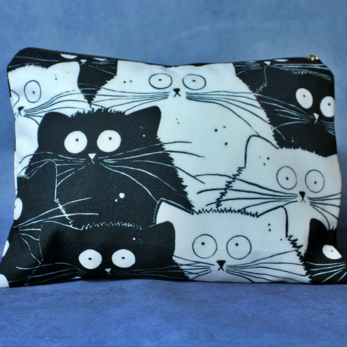 Sacos com desenho de gato